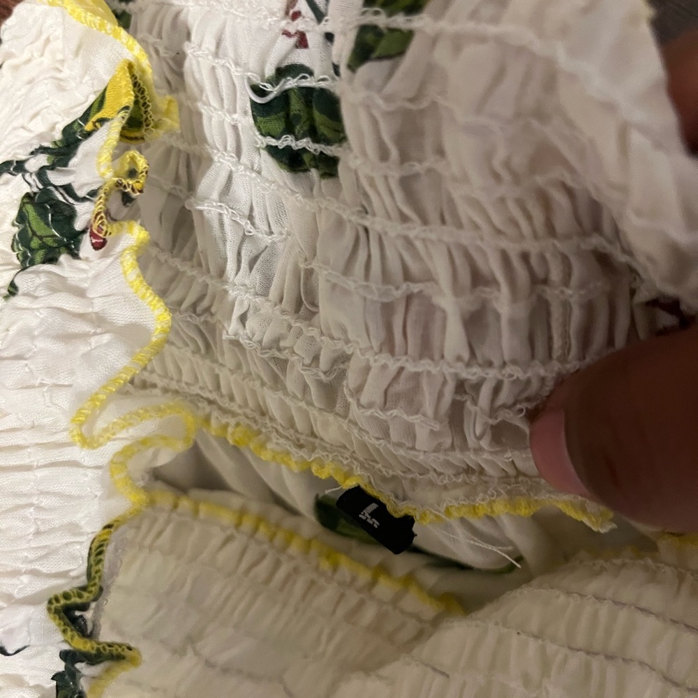 CJ Laing Lemon Print Top and Skirt Set ๐ - Picture 12 of 16